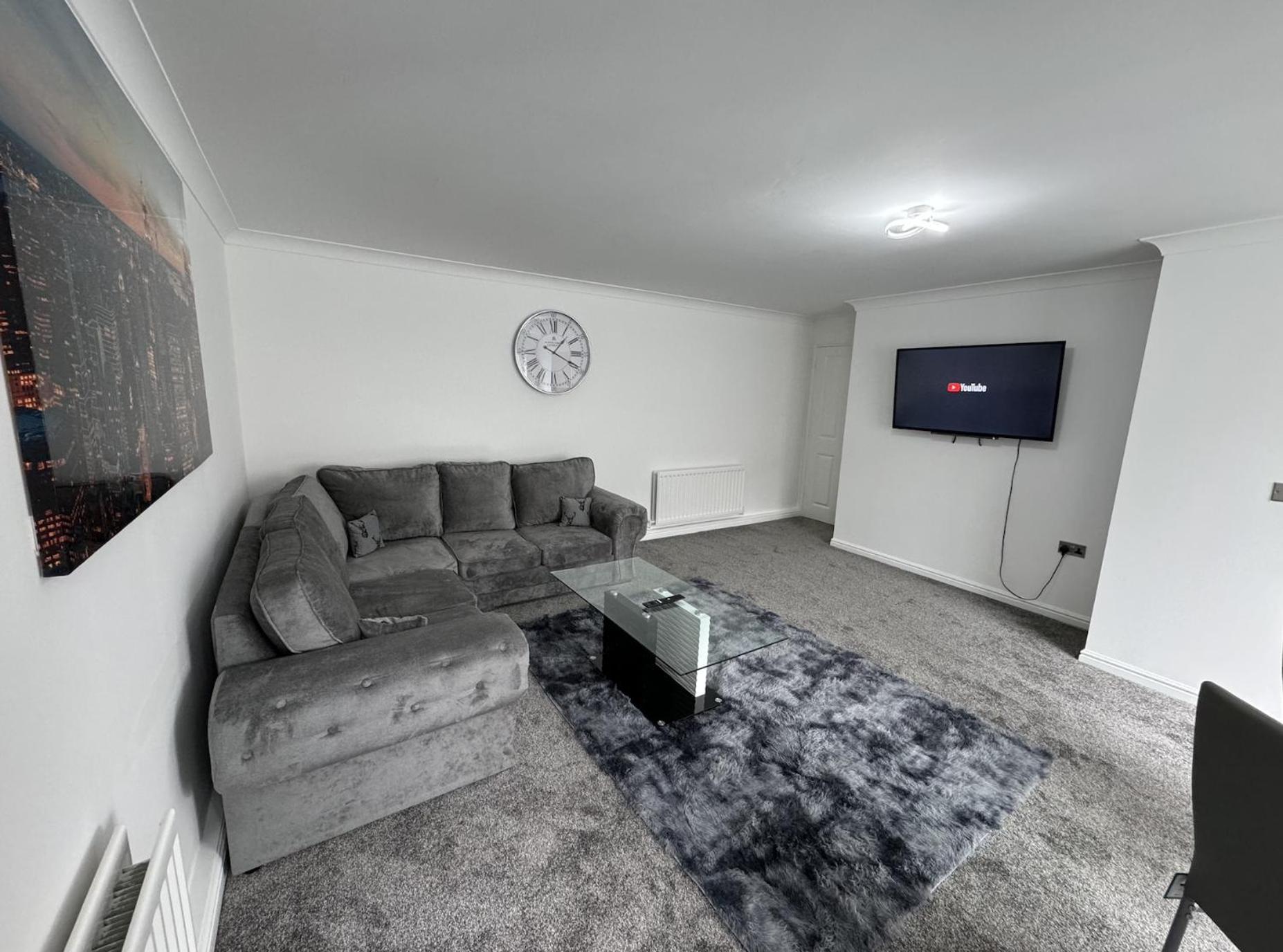 Apartment The Modern - 2 Bed 1 Bath Private Parking Milton Keynes