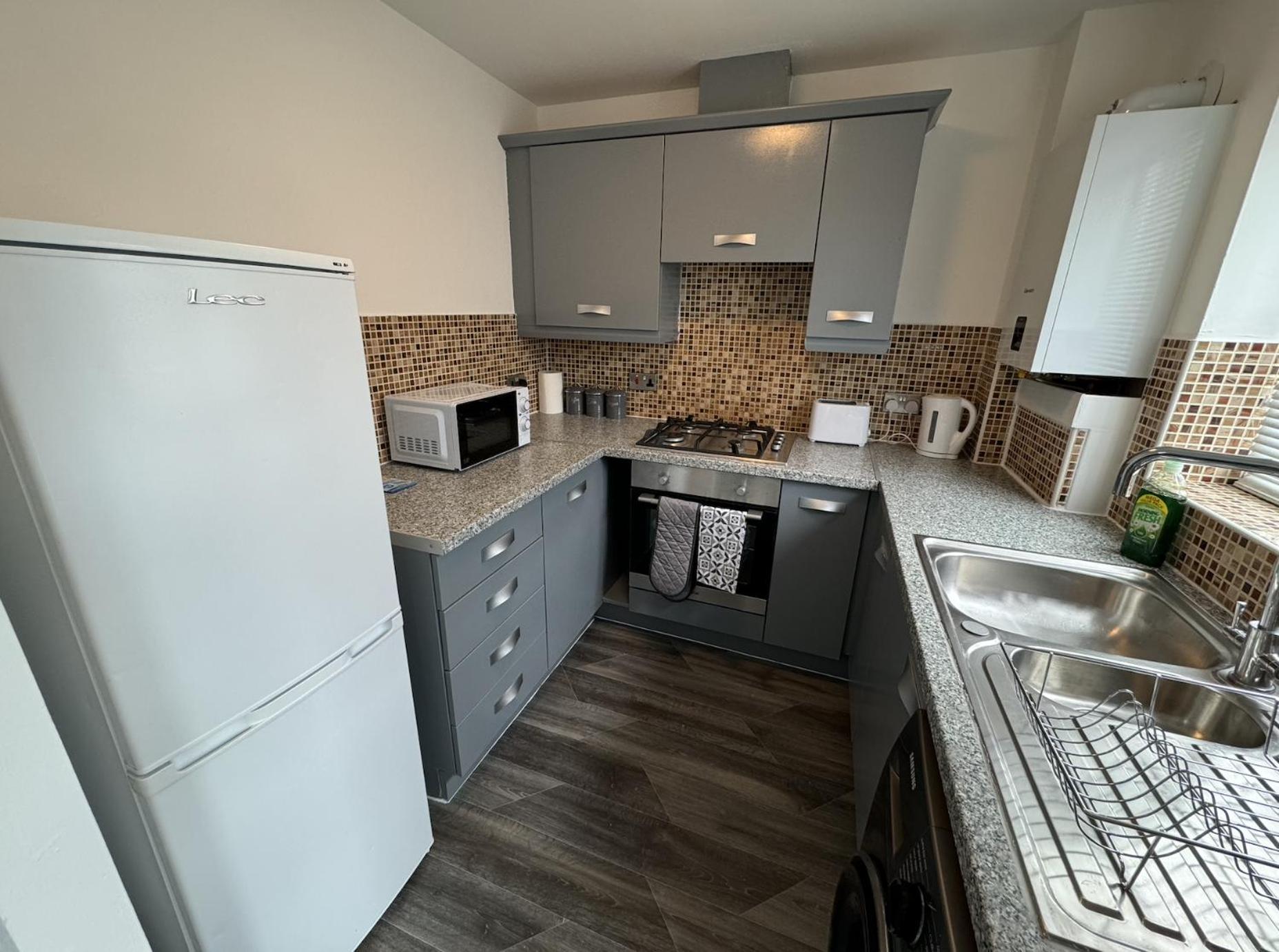 Apartment The Modern - 2 Bed 1 Bath Private Parking Milton Keynes
